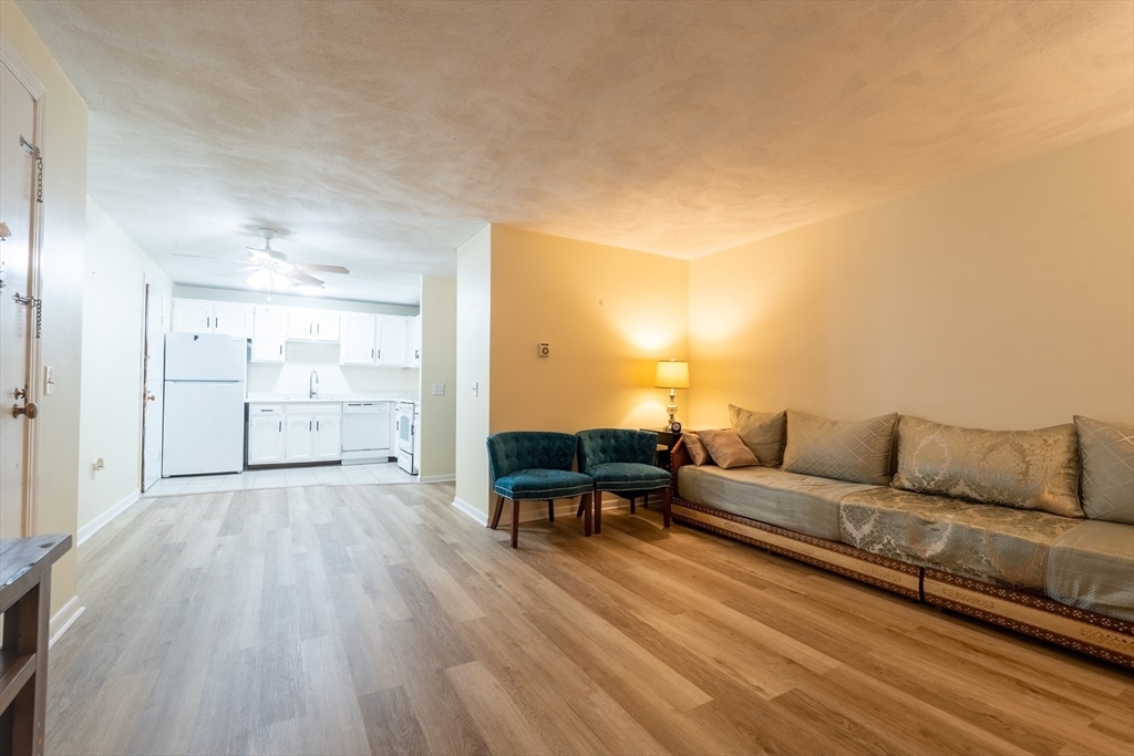 Property Photo: 420 Great Rd B9 MA 01720