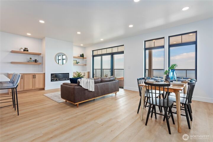 Property Photo: 312 N State Street 101 WA 98225