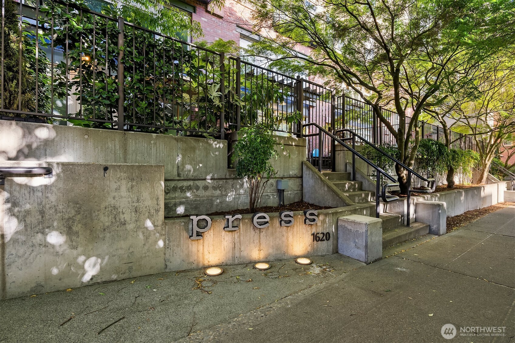 1620  Belmont Avenue 325  Seattle WA 98122 photo