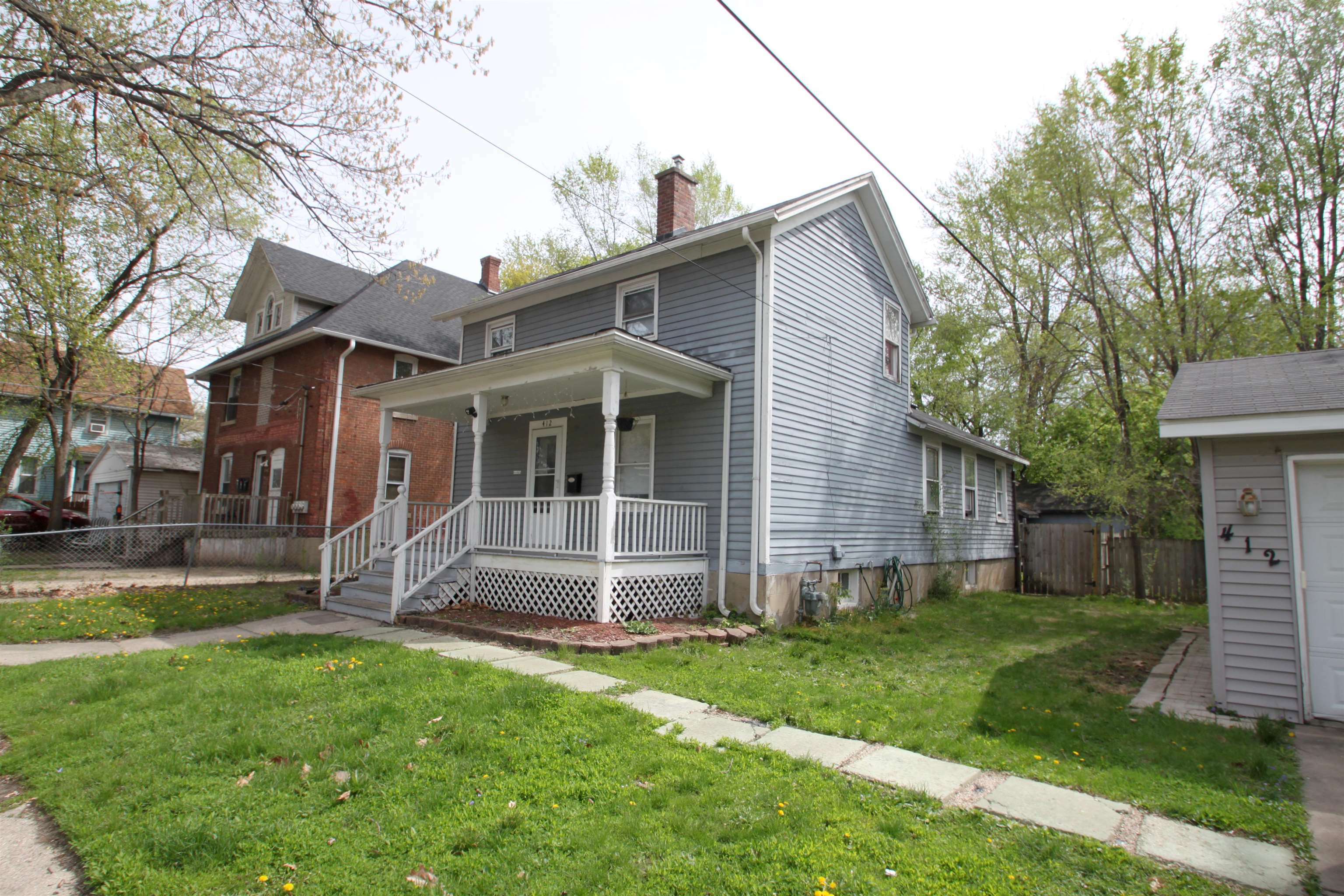 Property Photo: 412 10th Street IL 61104