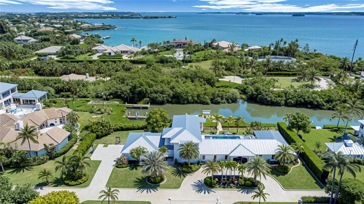Property Photo: 1385 Sunset Point Lane FL 32963