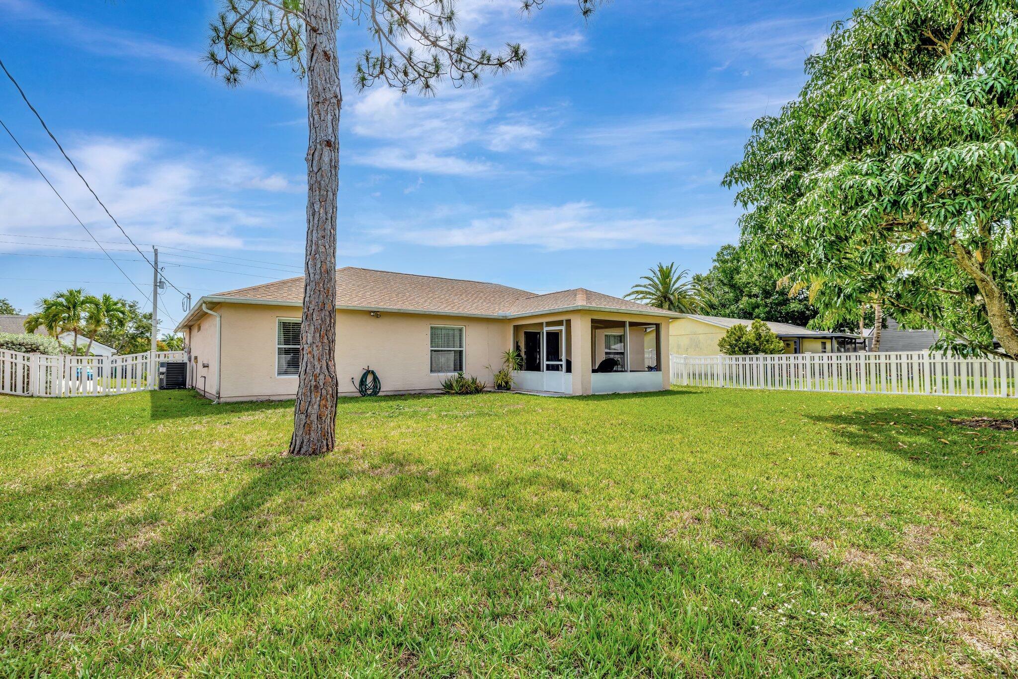 Property Photo: 2162 SW Burlington Street FL 34984