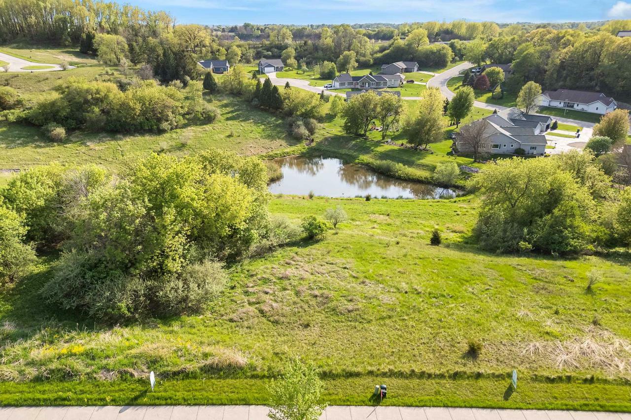 Property Photo: 274 Moraine Drive WI 54971