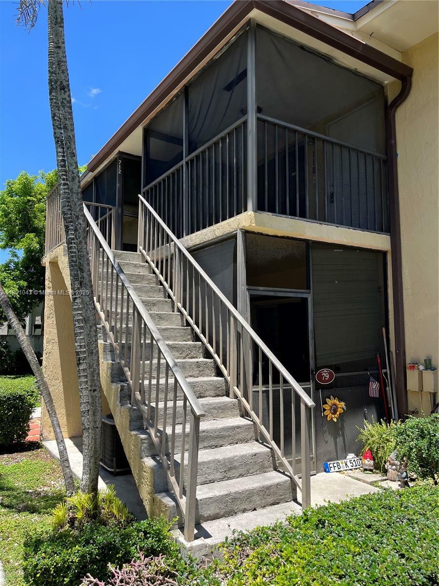 Property Photo: 15639 SW 73rd Cir Ter 7-10 FL 33193