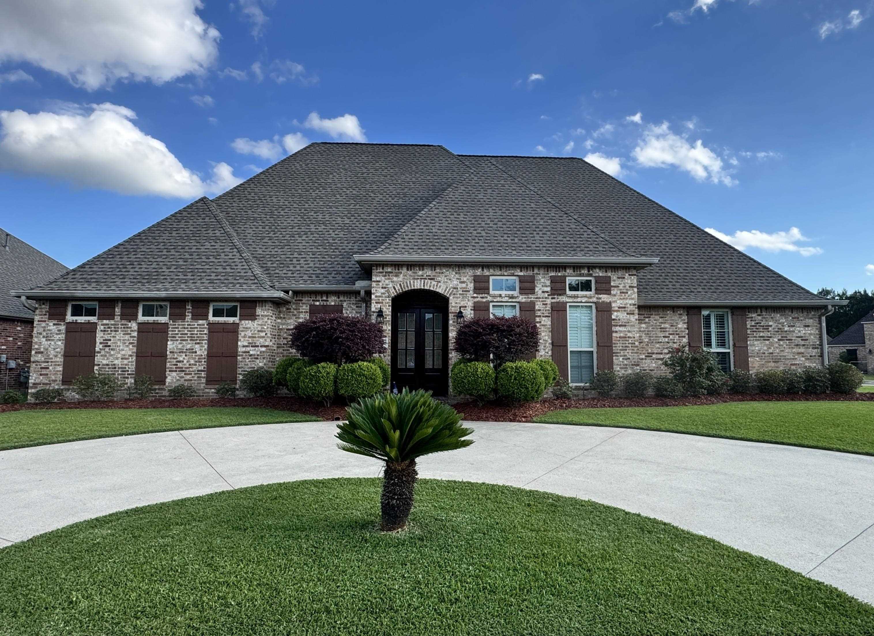 Property Photo: 156 Remington Circle TX 77657