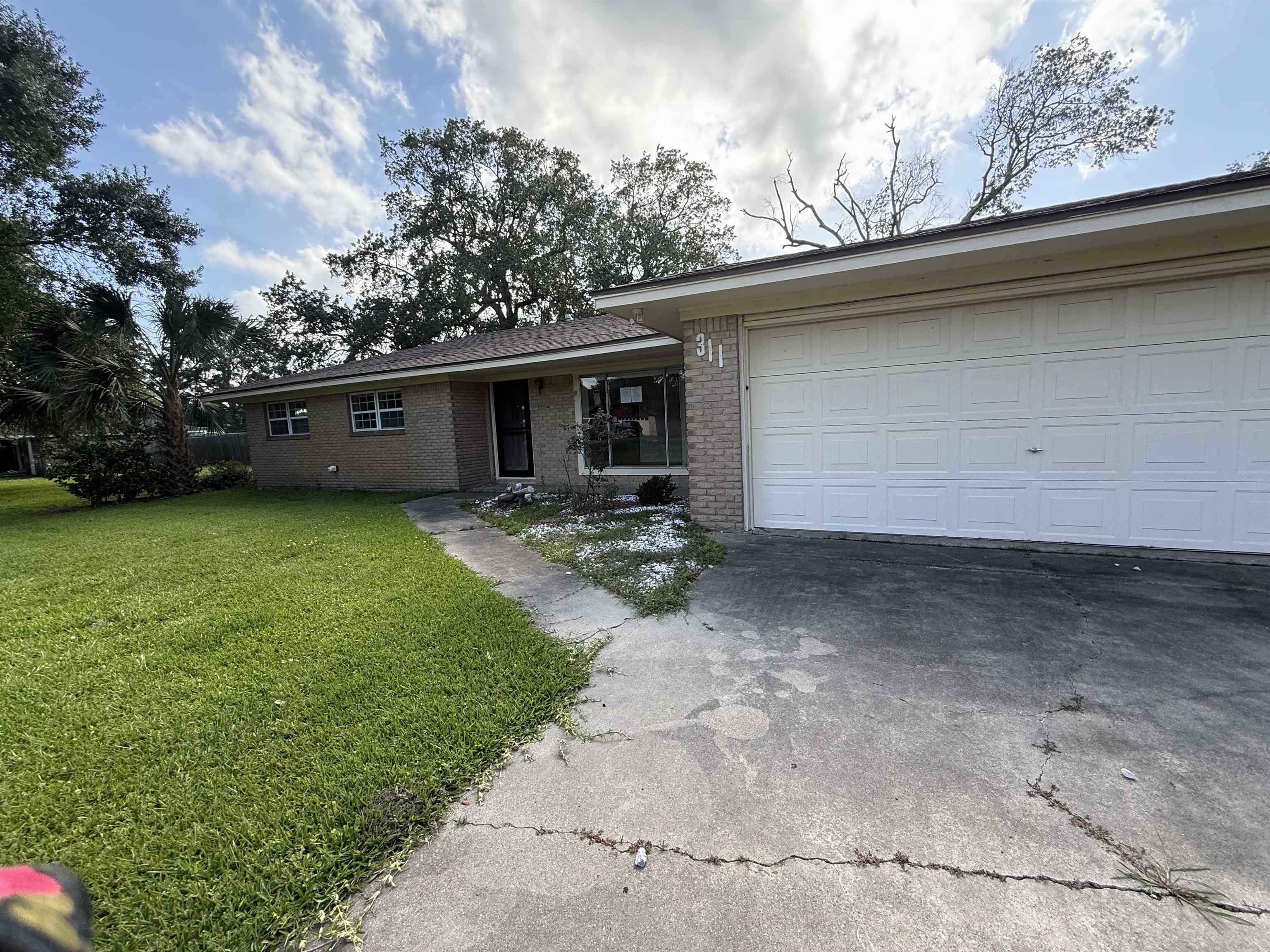 Property Photo:  311 Linda Ave  TX 77611 