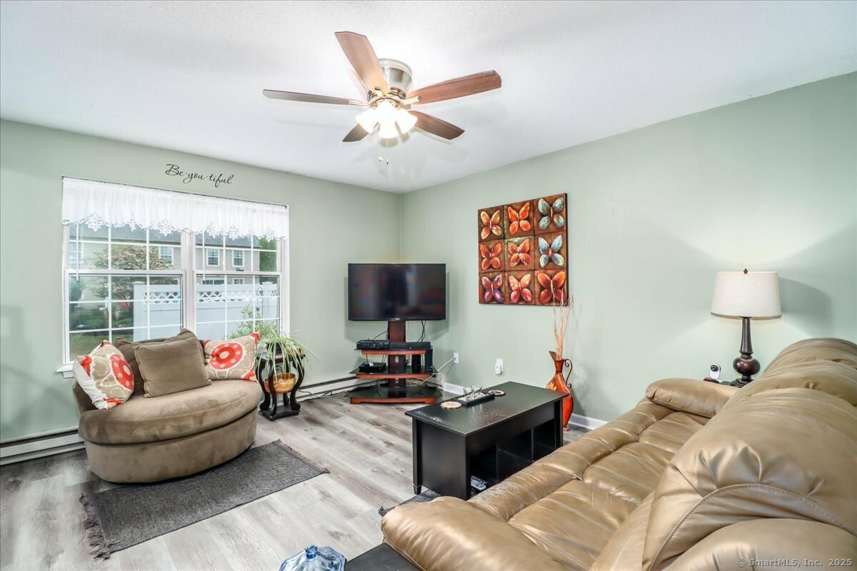Property Photo: 40 Glen Ridge Court 40 CT 06776