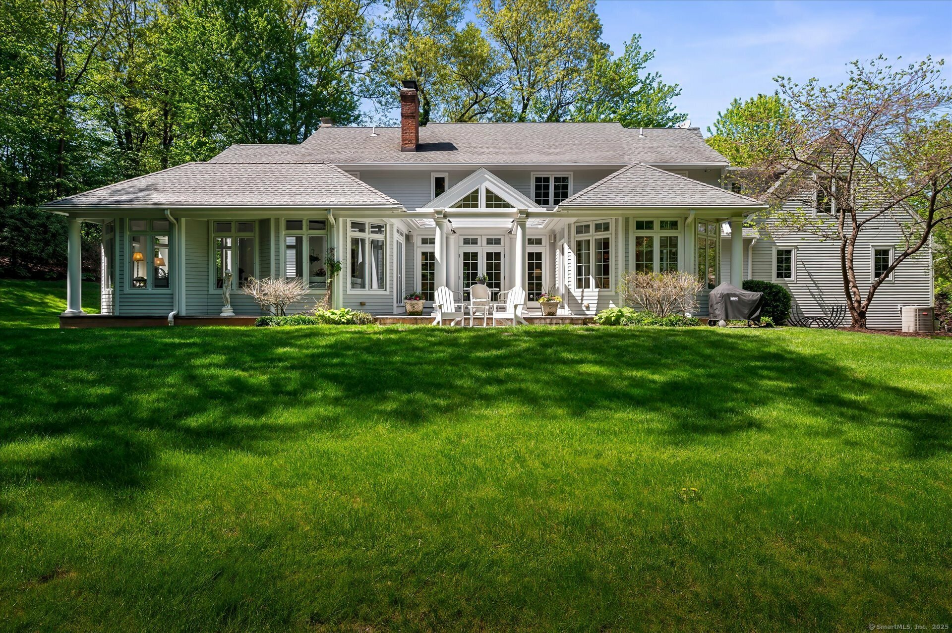 Property Photo: 10 Clover Lane CT 06089