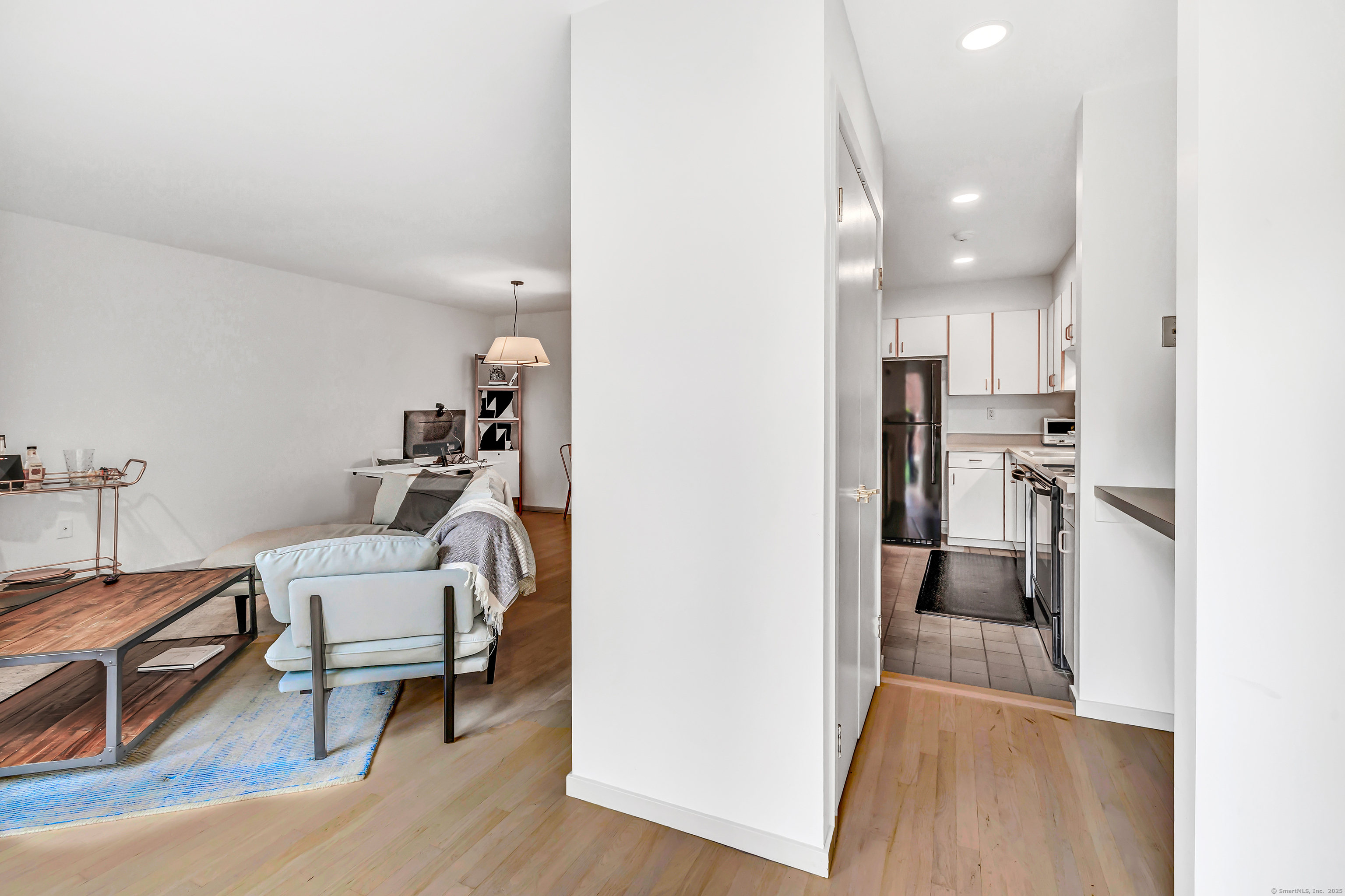 Property Photo: 42 Temple Court 42 CT 06511