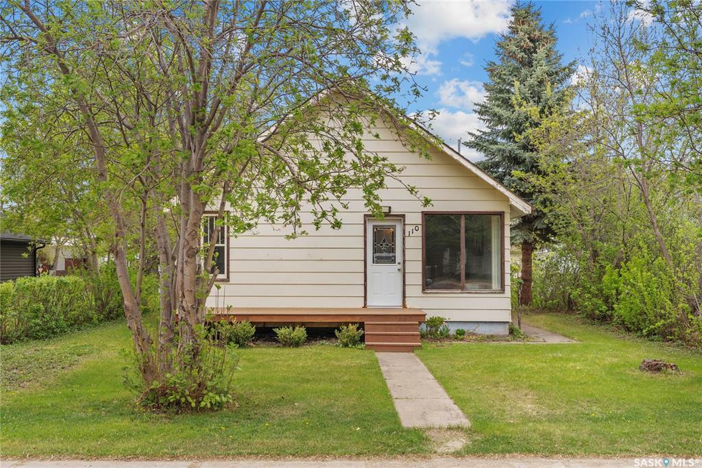 Property Photo: 110 3rd Street S SK S0K 4P0