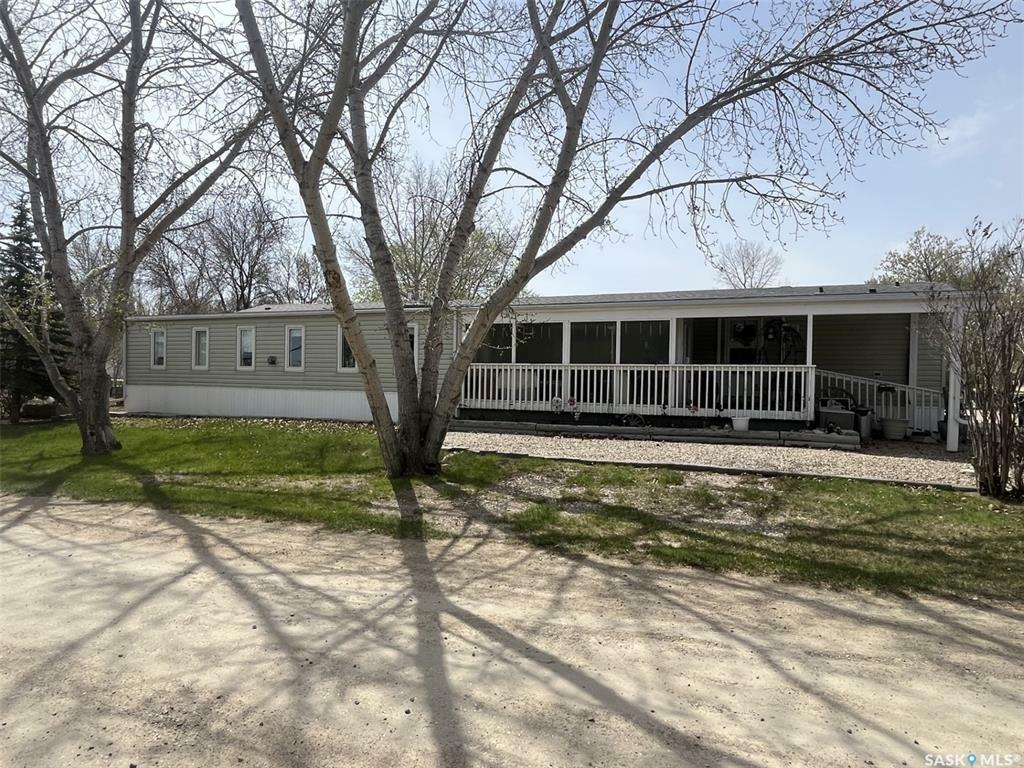 Property Photo: 1 Prairie View Crescent SK S0L 2V0