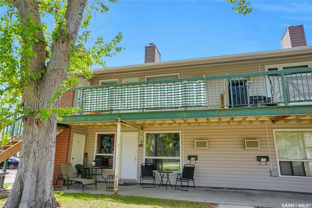 Property Photo: 182 Gore Place SK S4T 7S4