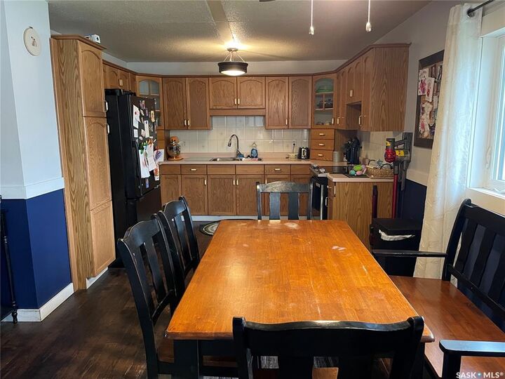 Property Photo: 409 4th Street W SK S9X 1Y4