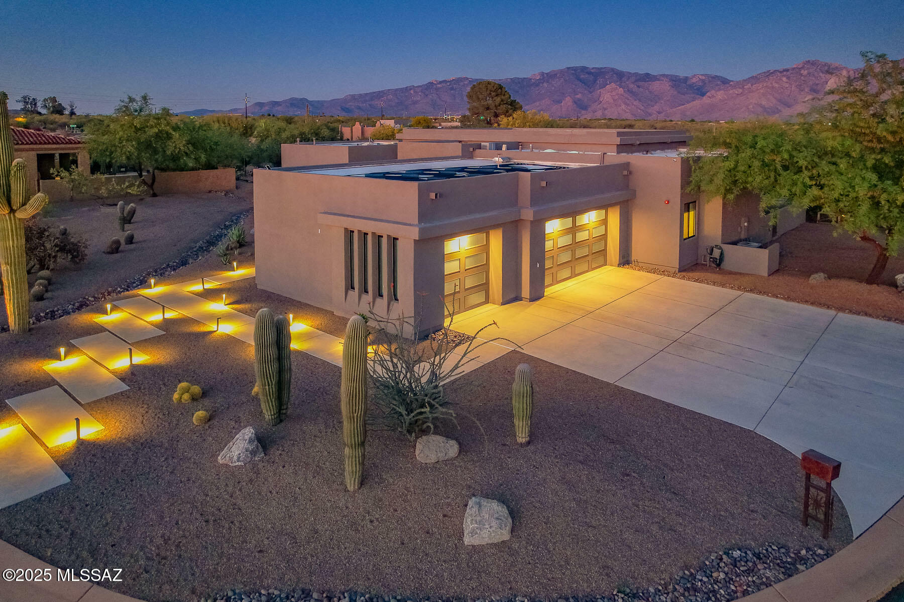 Property Photo: 11930 N Mesquite Sunset Place AZ 85742