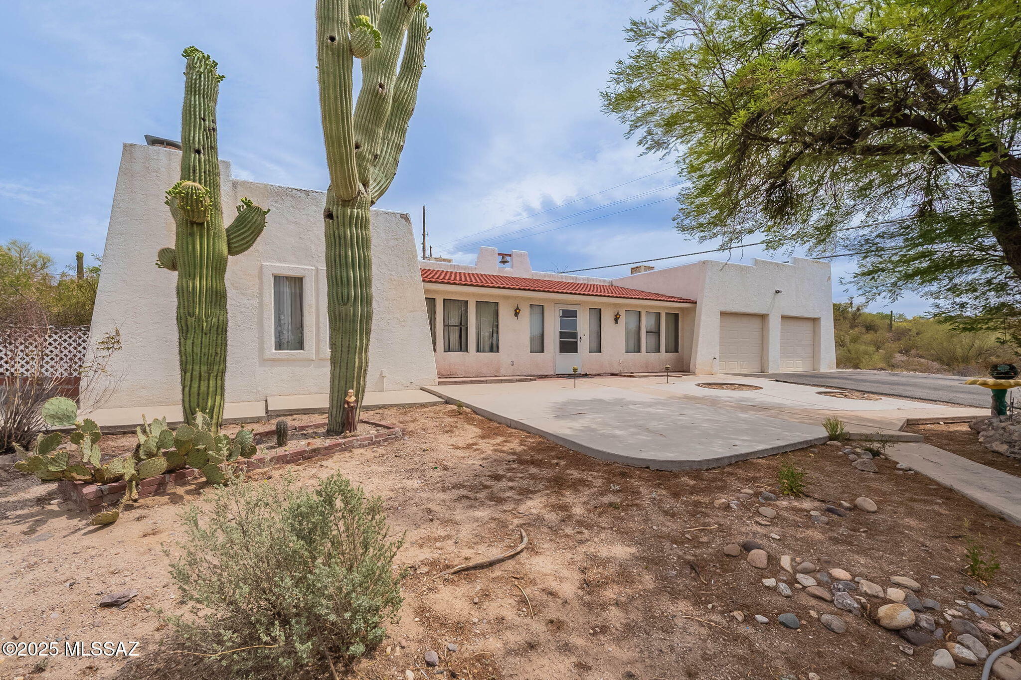 Property Photo: 3531 W Goret Road AZ 85745