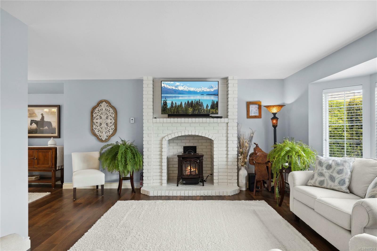 Property Photo: 776 Humphrey Rd BC V9P 1C8