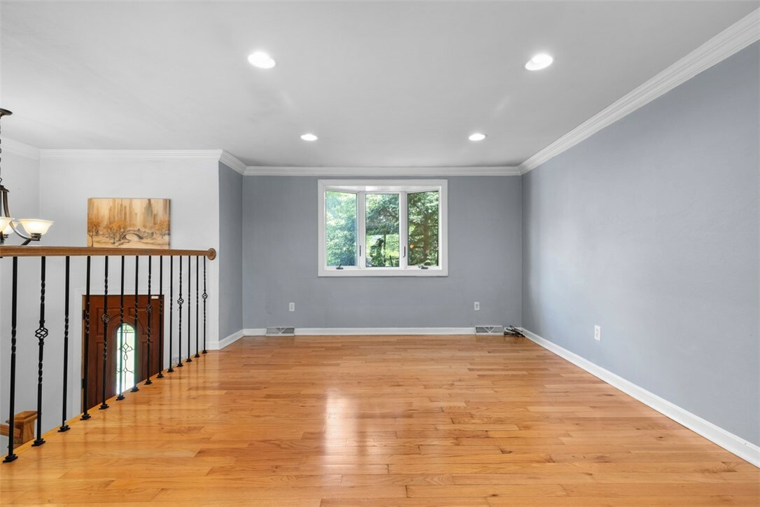 Property Photo: 2813 Glenny Lane Ext PA 15122