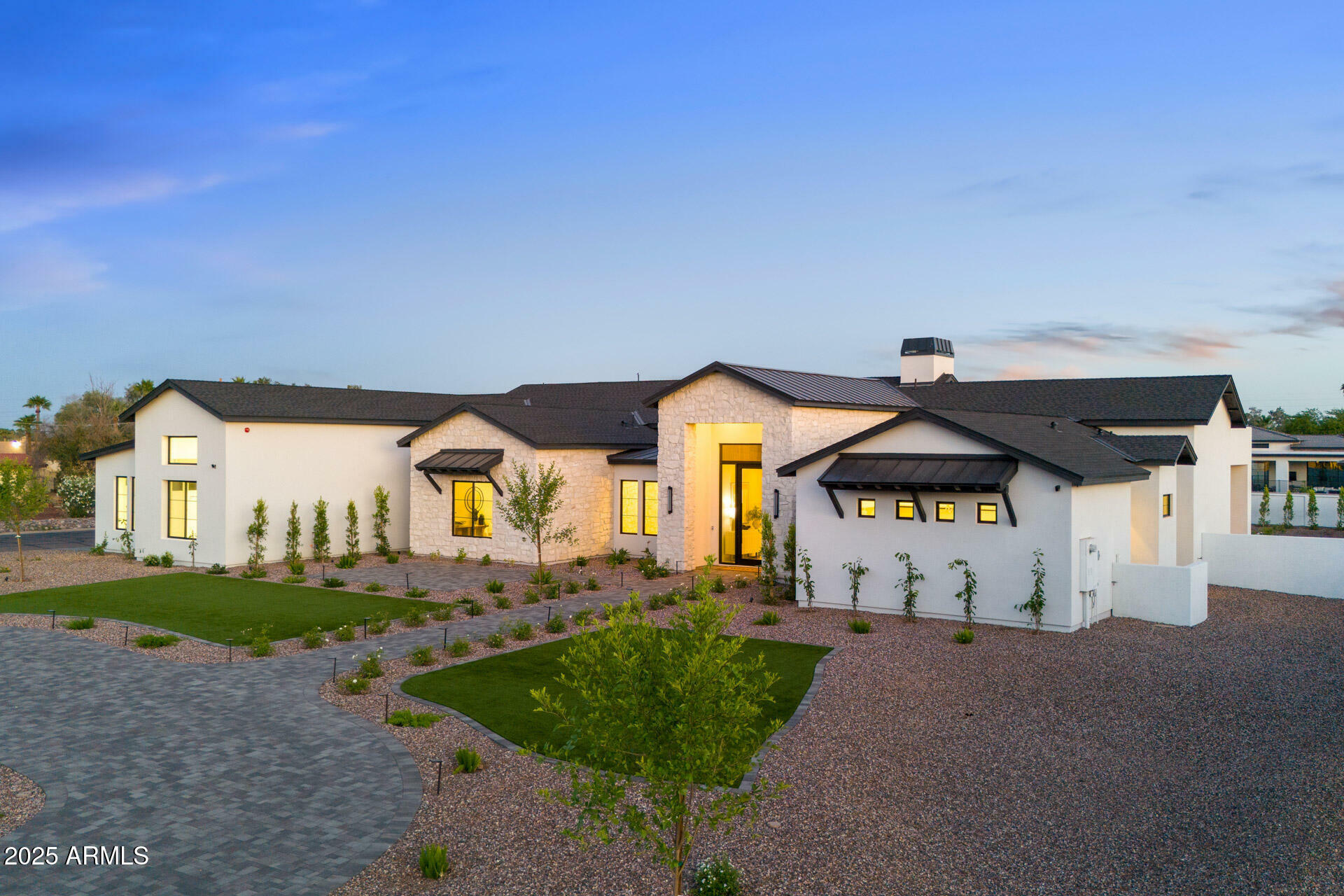 Property Photo: 6147 E Desert Cove Avenue AZ 85254