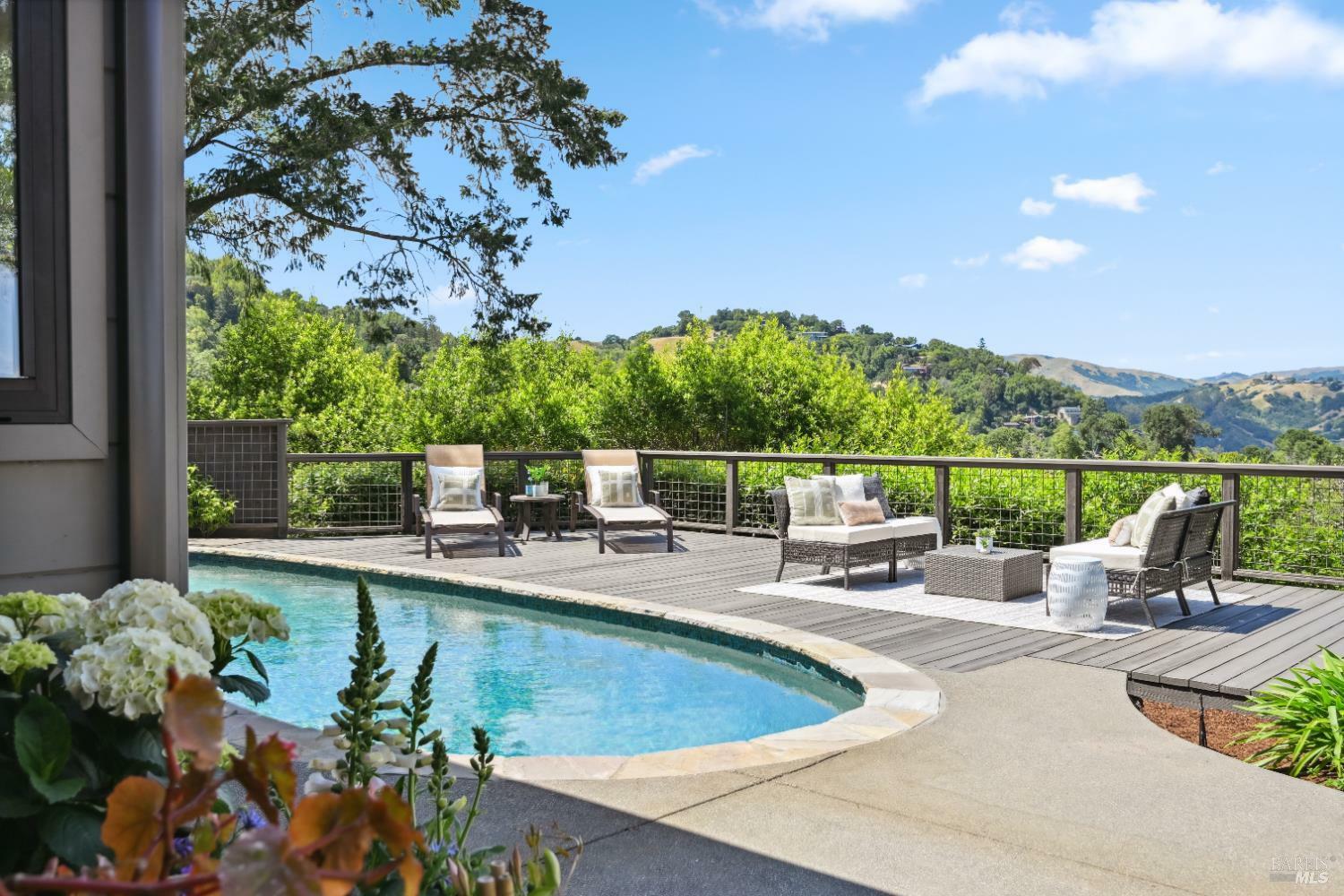 Property Photo: 510 Redwood Road CA 94960