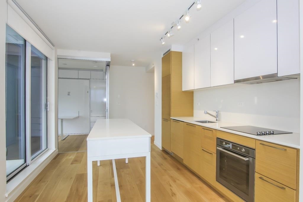Property Photo: 13438 Central Avenue 1612 BC V3T 0N2