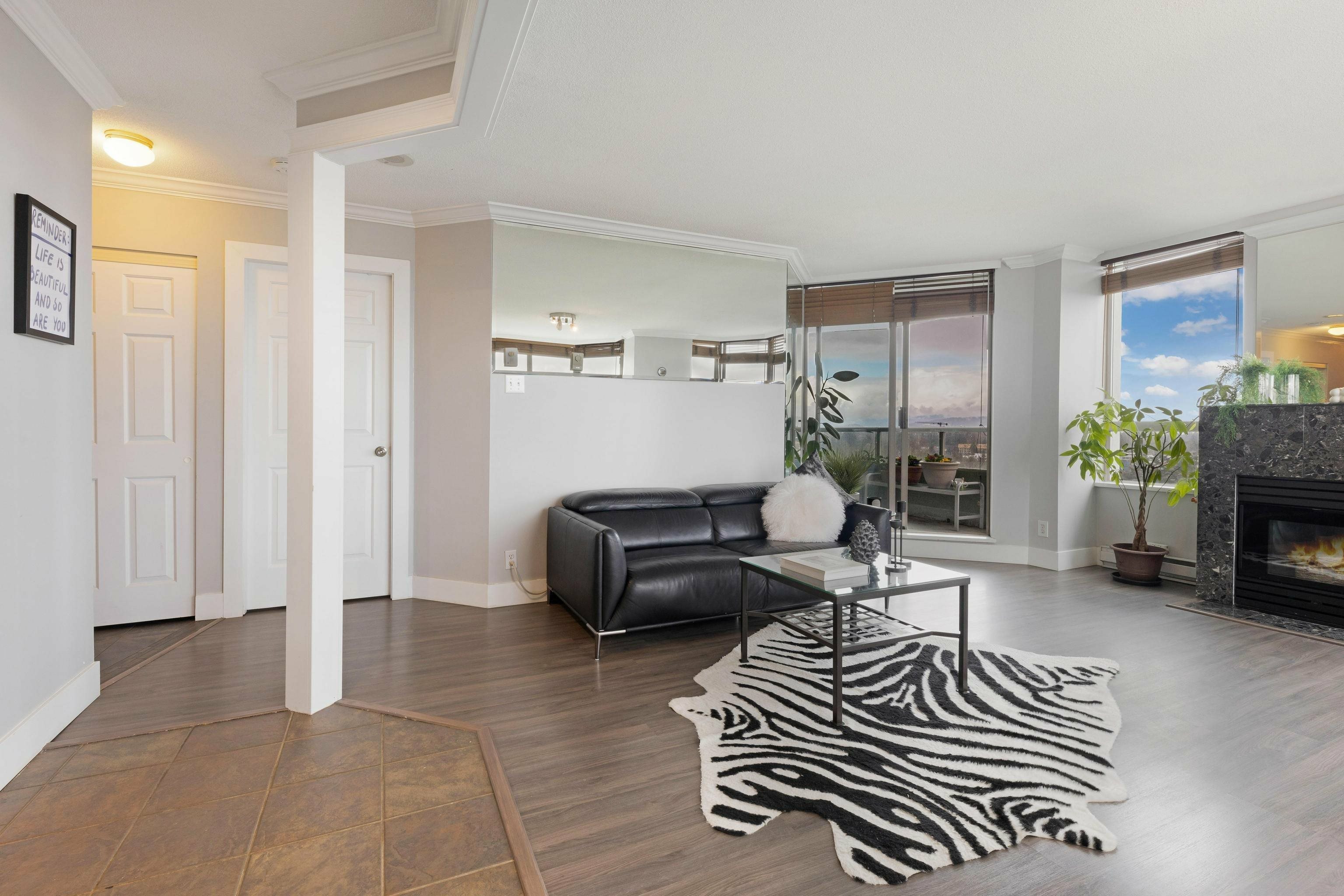 Property Photo: 10082 148 Street 1805 BC V3R 0S3