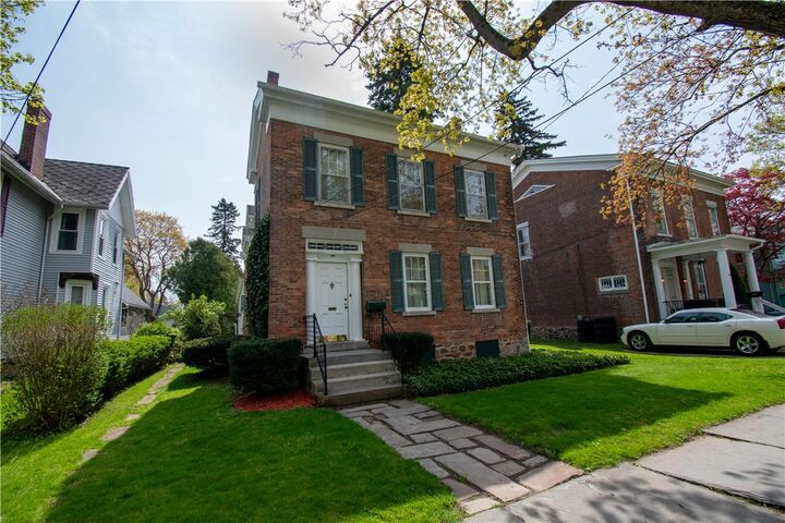 66 Broad St  Lyons NY 14489 photo