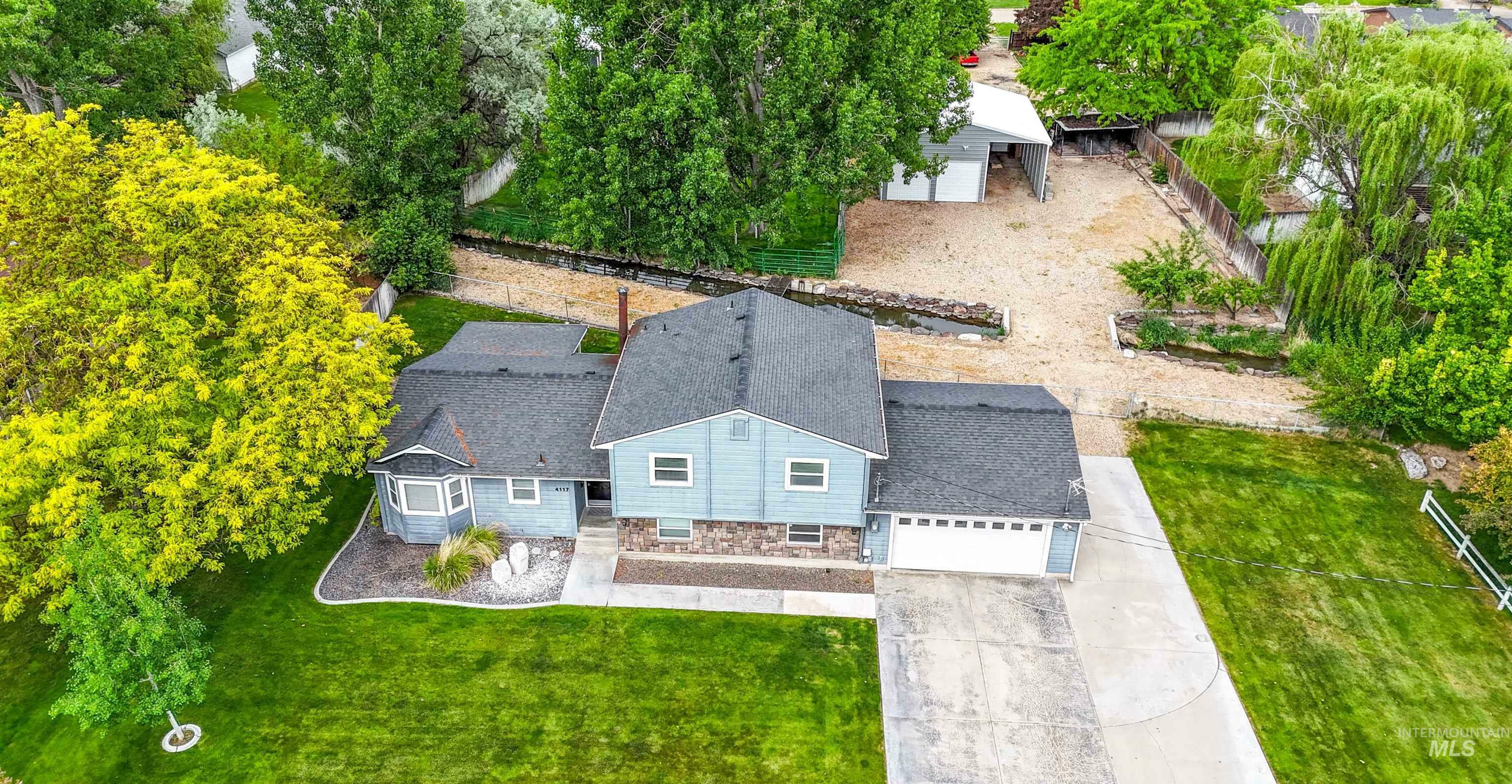 Property Photo:  4117 Chicago St  ID 83686-9084 