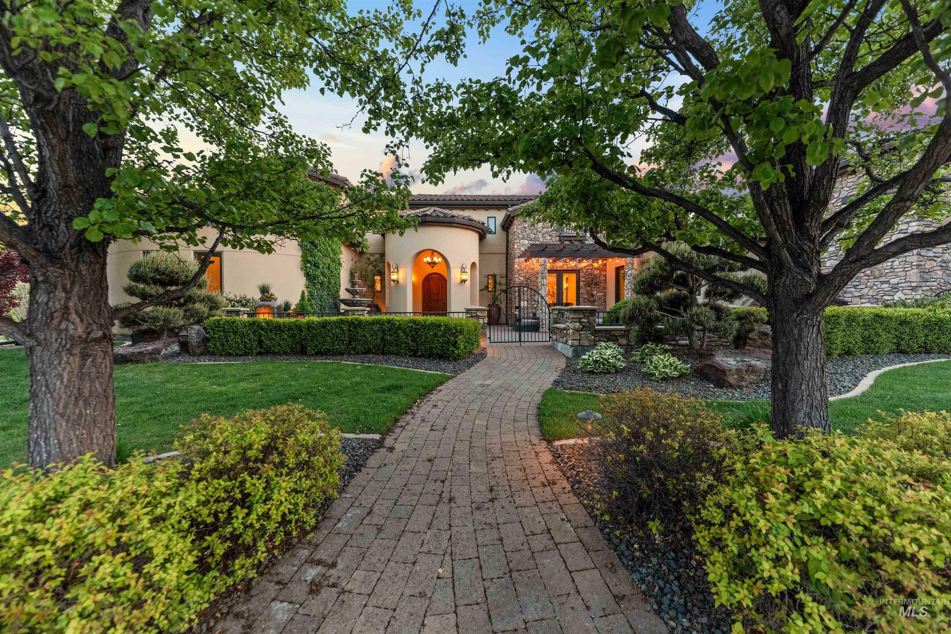 Property Photo: 473 N Strata Via Way ID 83712-6730