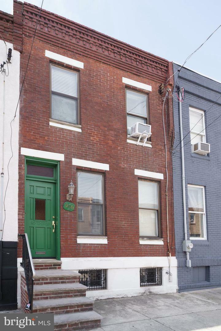Property Photo: 908 Mifflin Street PA 19148