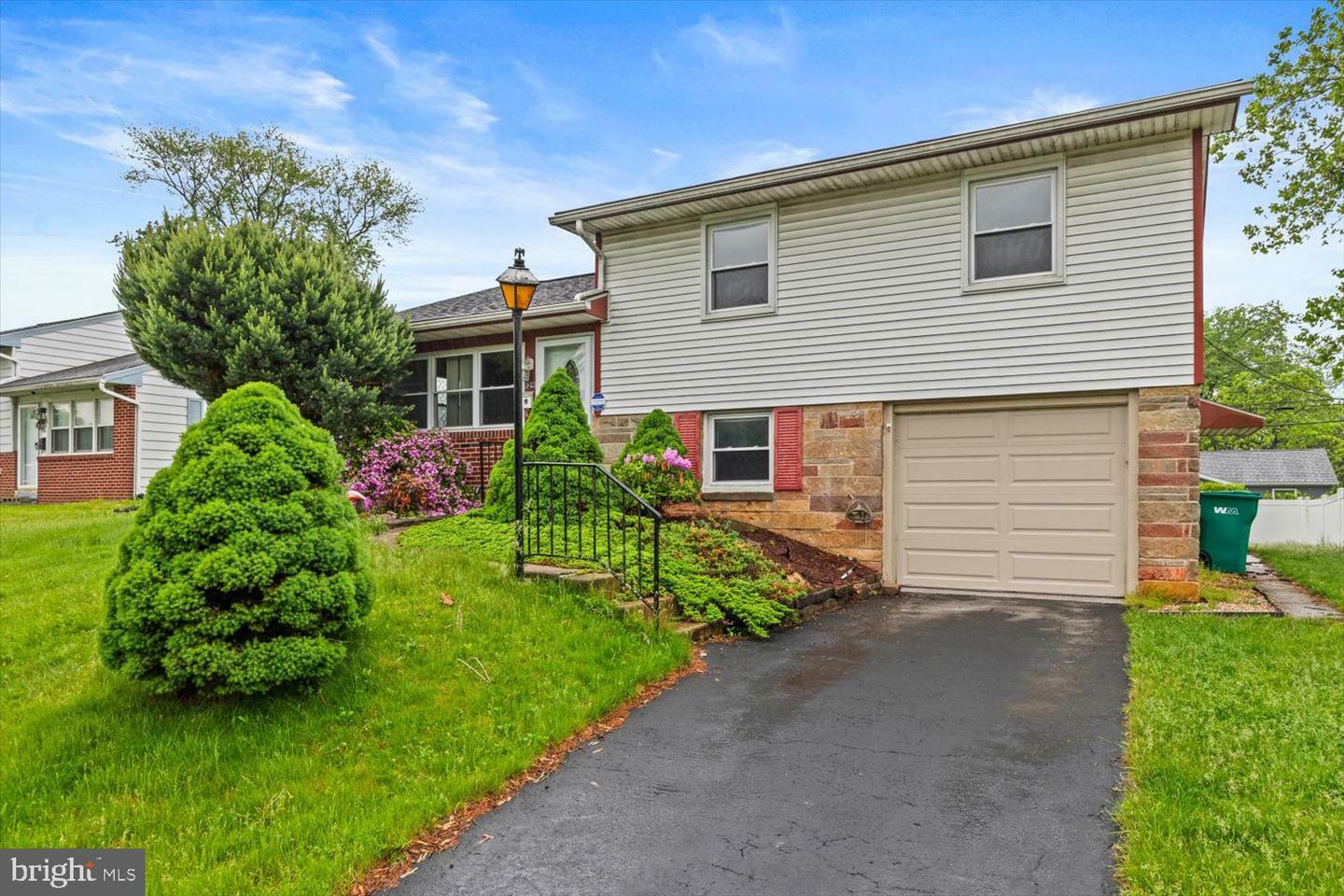 Property Photo: 129 Henry Road PA 17025