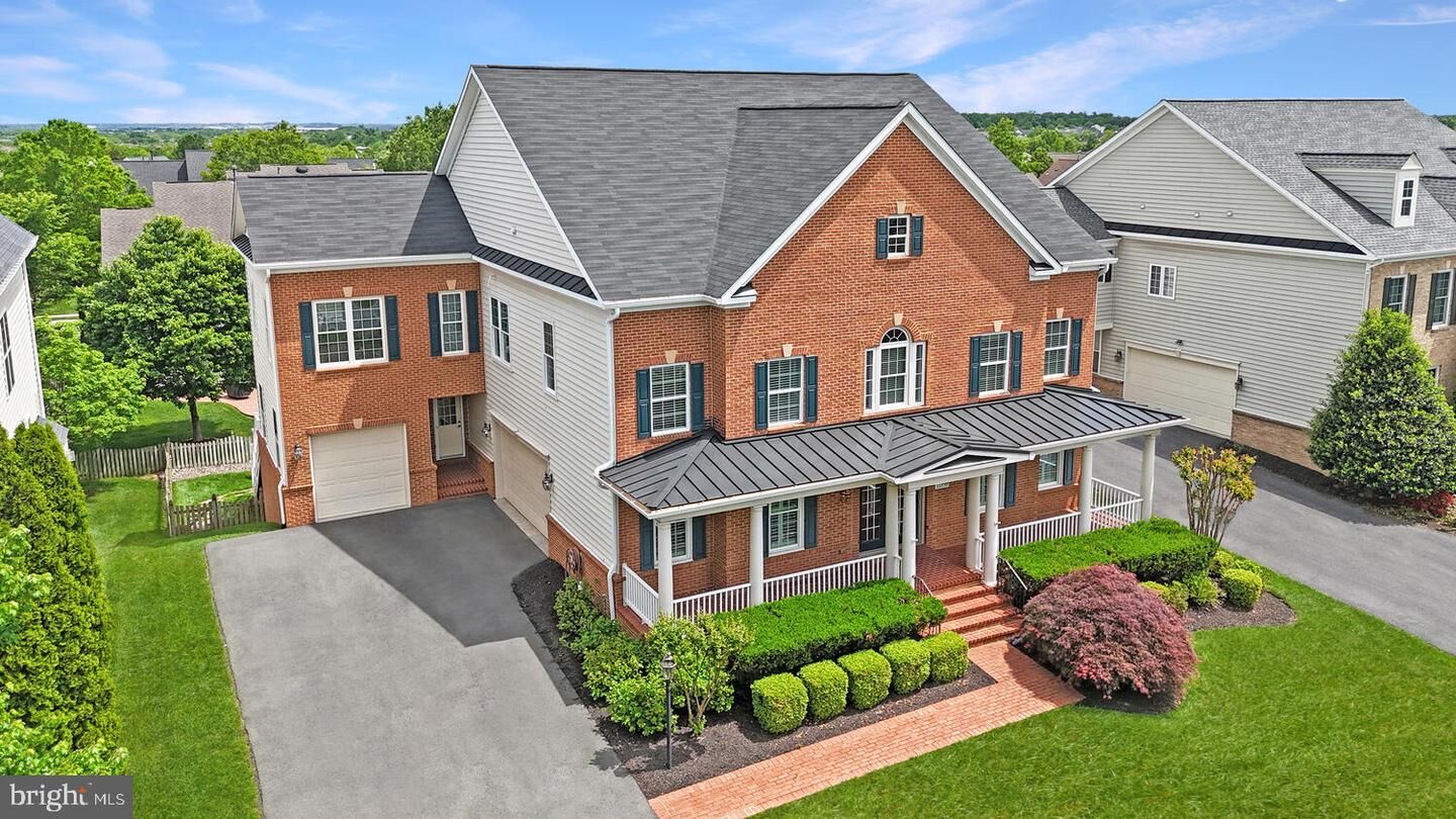 Property Photo:  22838 Arbor View Drive  VA 20148 
