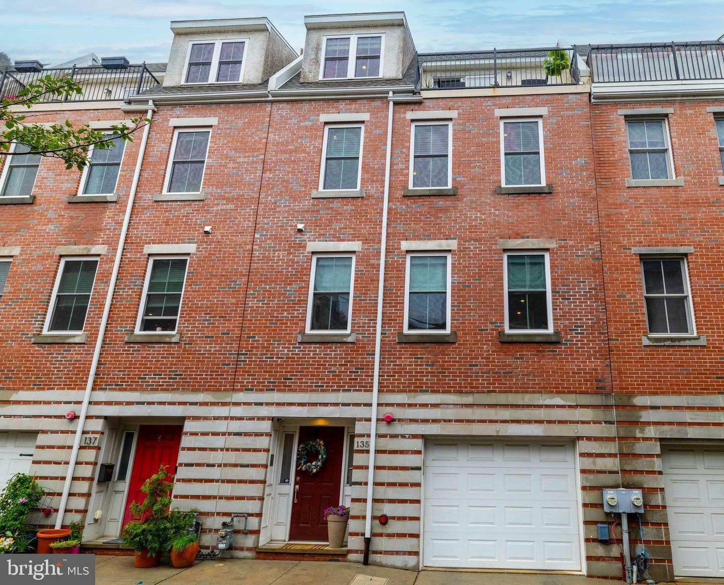 135 Ellsworth Street  Philadelphia PA 19147 photo