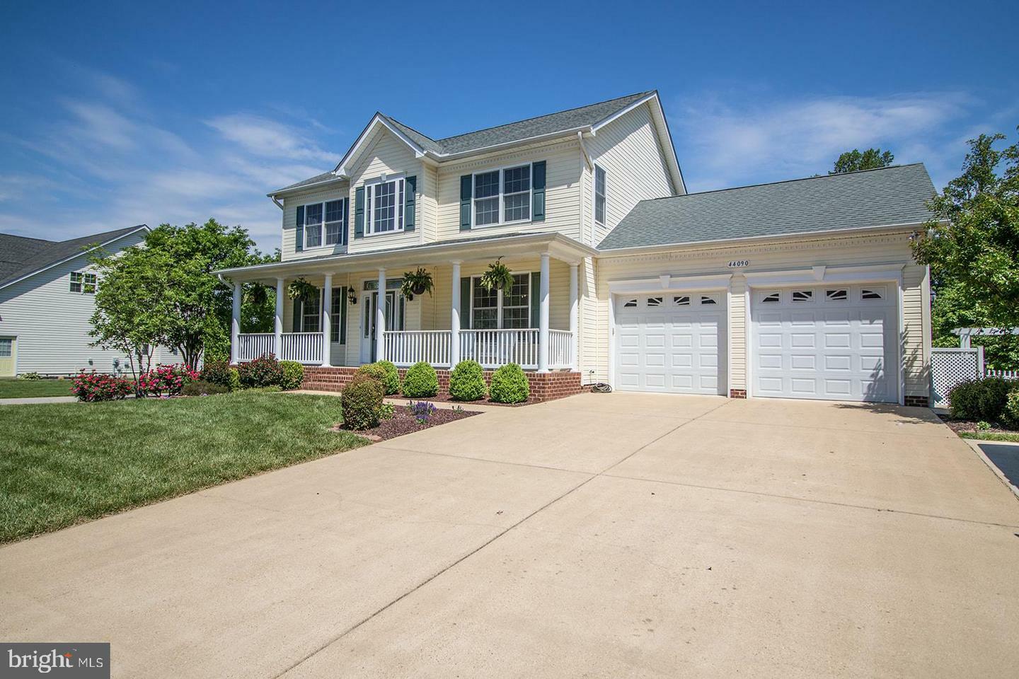 Property Photo: 44090 E Leola Court MD 20636