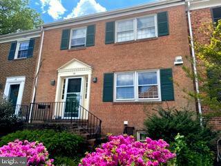 Property Photo:  13 E Cliff Street  VA 22301 