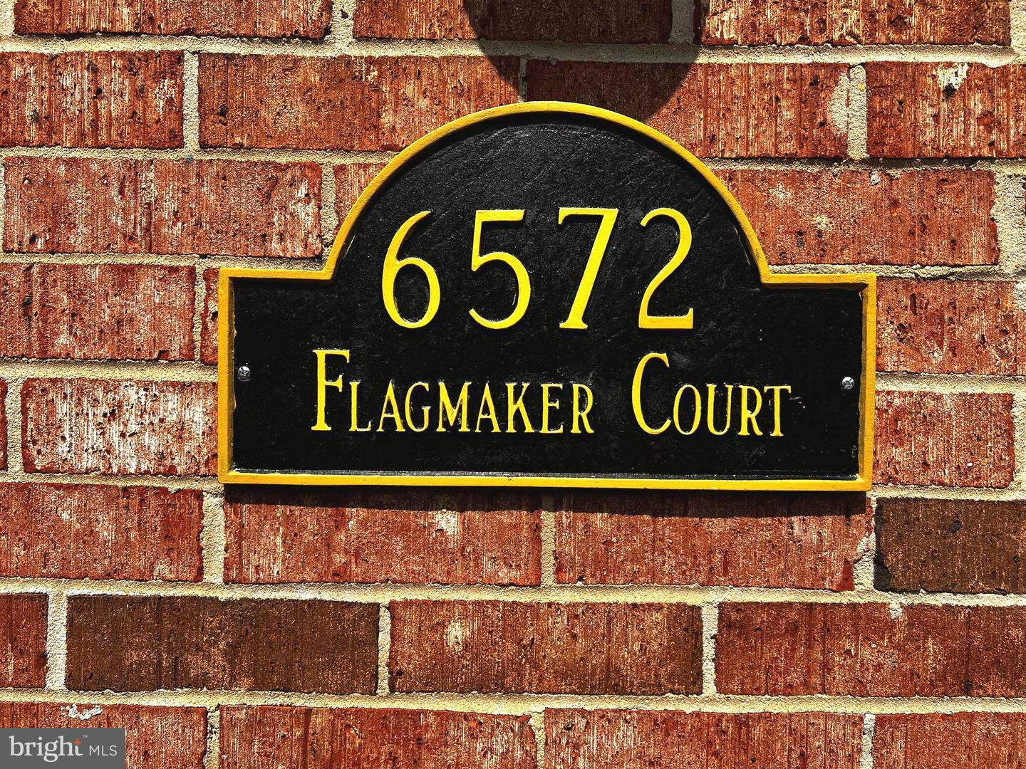 Property Photo: 6572 Flagmaker Court VA 22042
