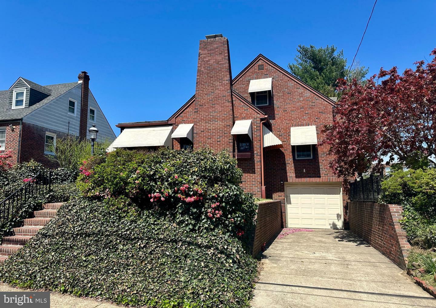 Property Photo: 7426 Loretto Avenue PA 19111