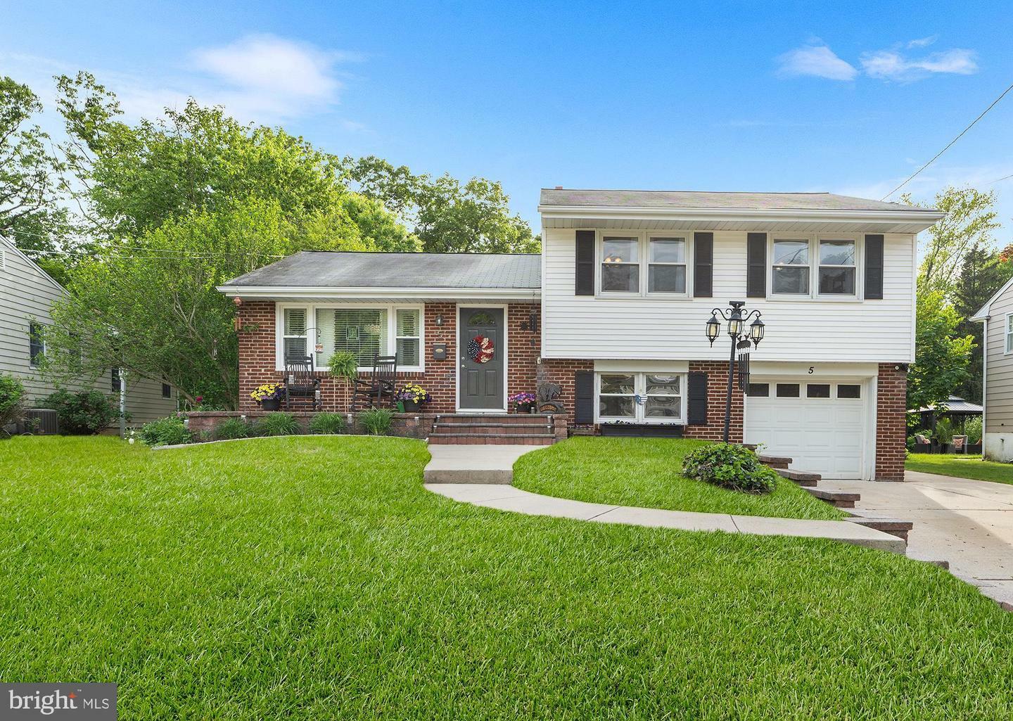 5 Valley View Court  Hamilton NJ 08620 photo