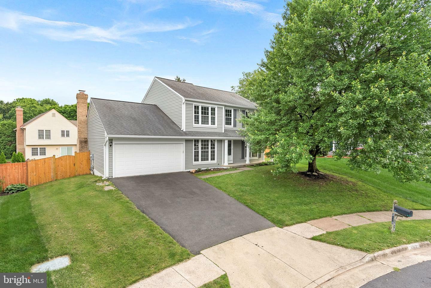 Property Photo: 2619 Stone Mountain Court VA 20170