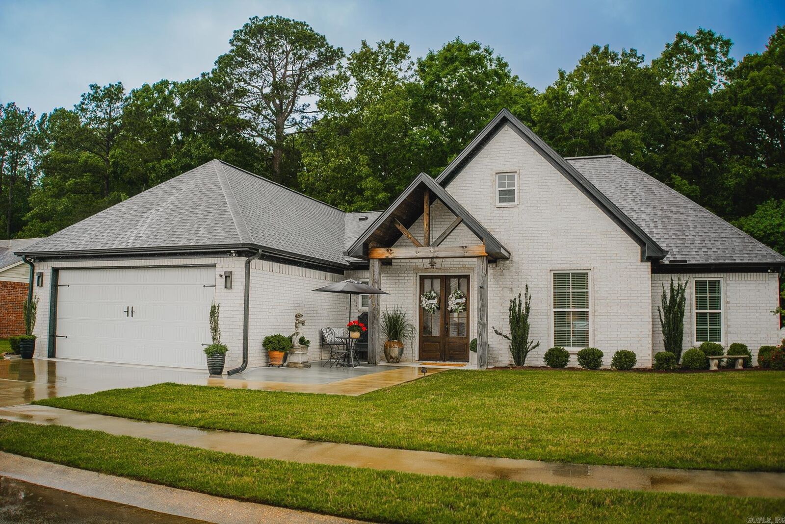 Property Photo: 135 Southern Oaks AR 71655