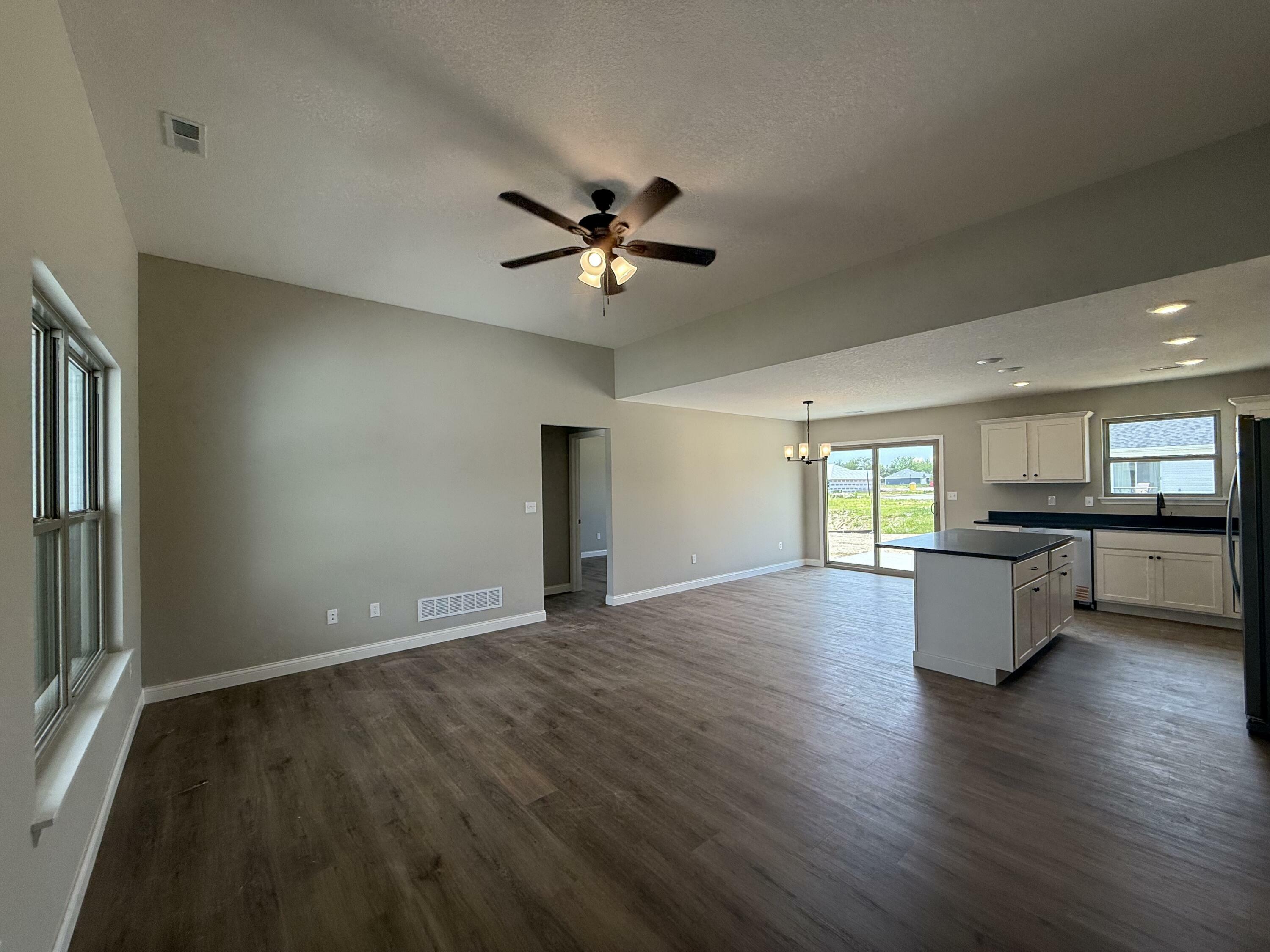 Property Photo: 2309 Bitternut Dr MO 65202