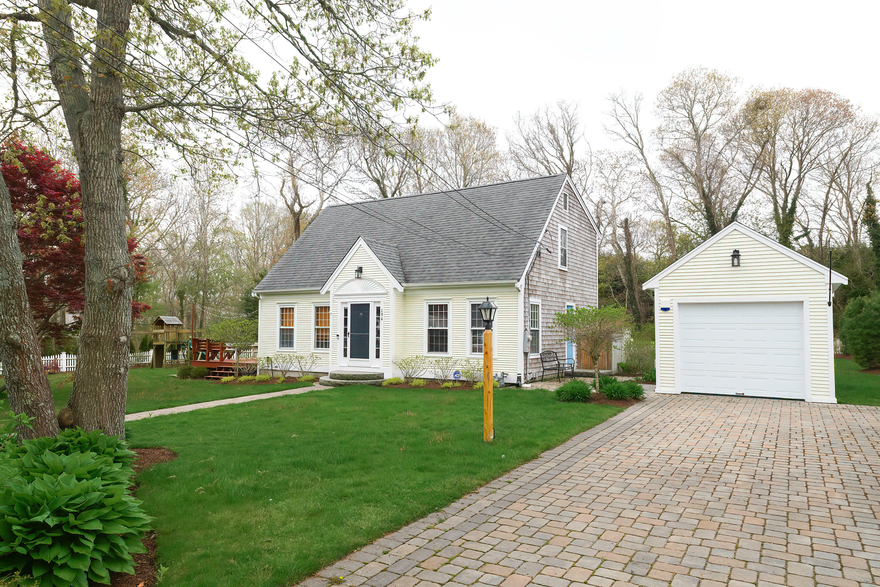 Property Photo: 194 Old Colony Road MA 02601