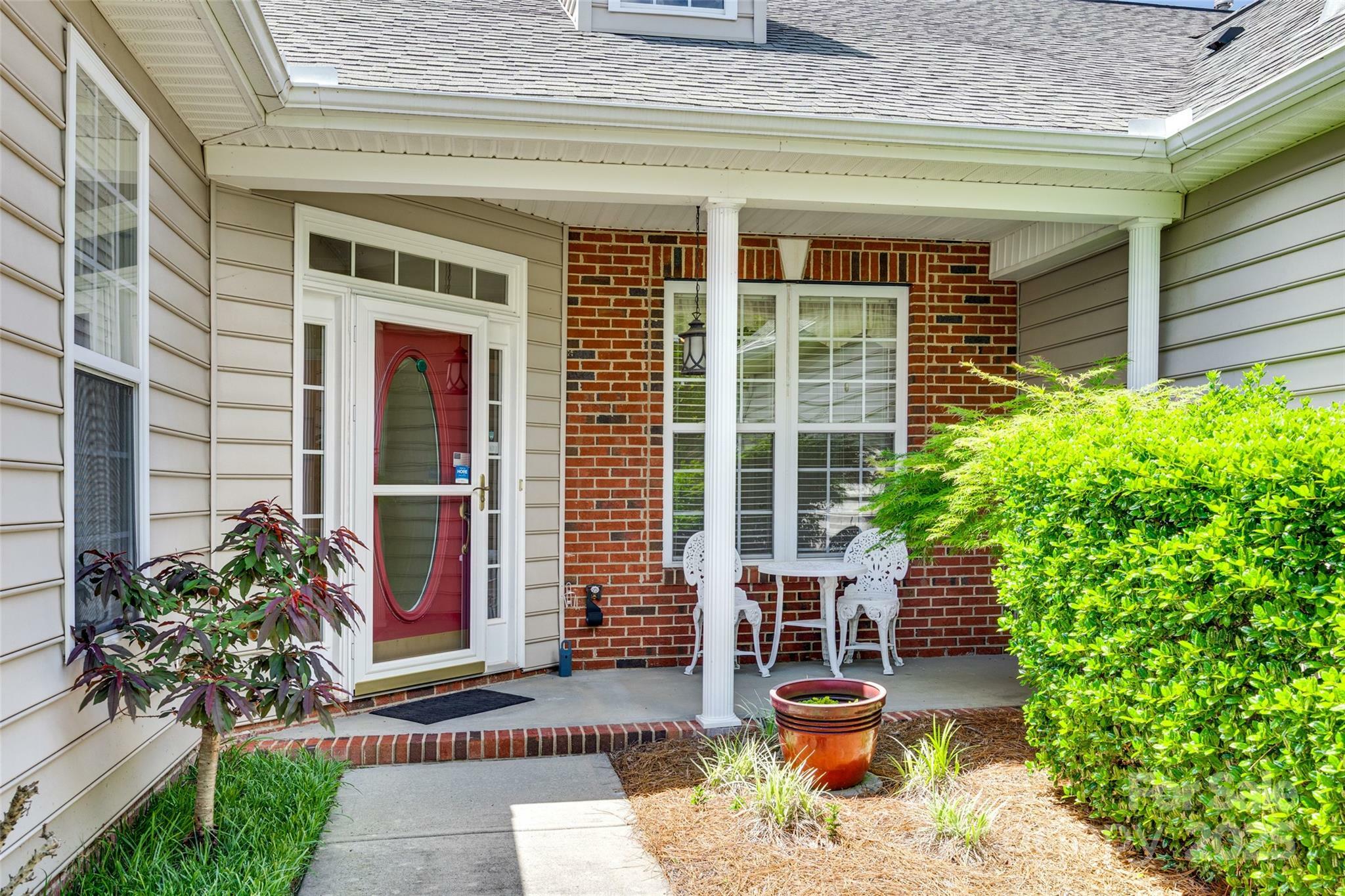 Property Photo: 1678 Onyx Ridge SC 29708