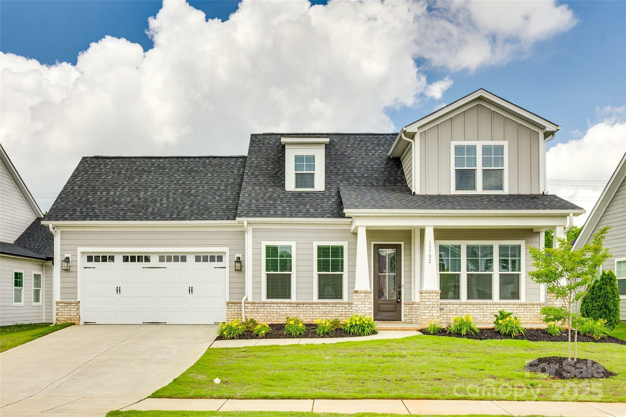 Property Photo: 13702 Tranquil Day Drive NC 28105