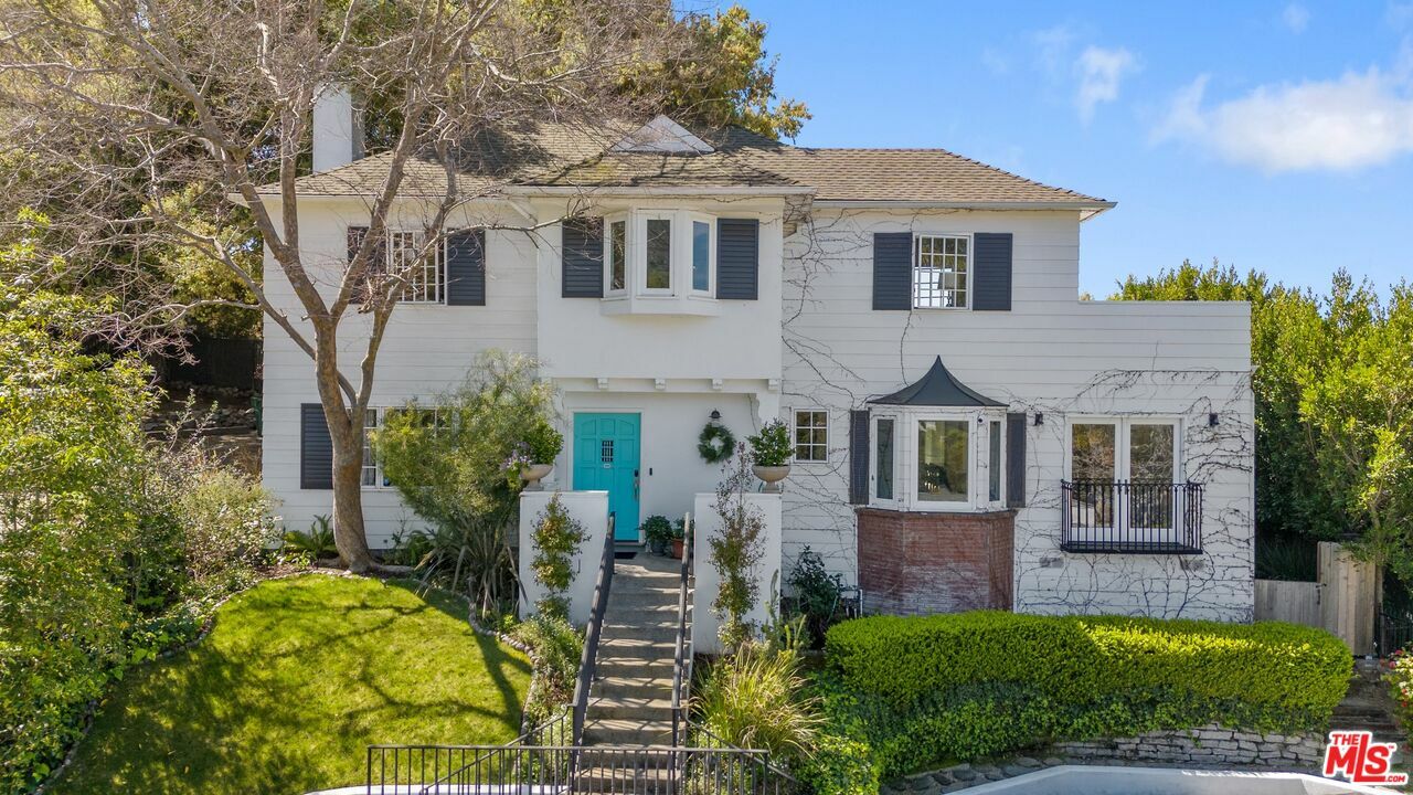 3388 Tareco Dr  Los Angeles CA 90068 photo