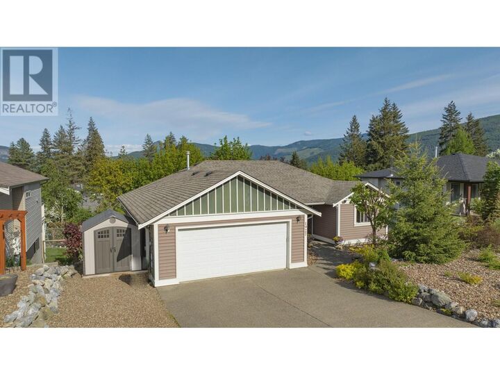 1927 Skyview Crescent  Lumby BC V0E 2G0 photo