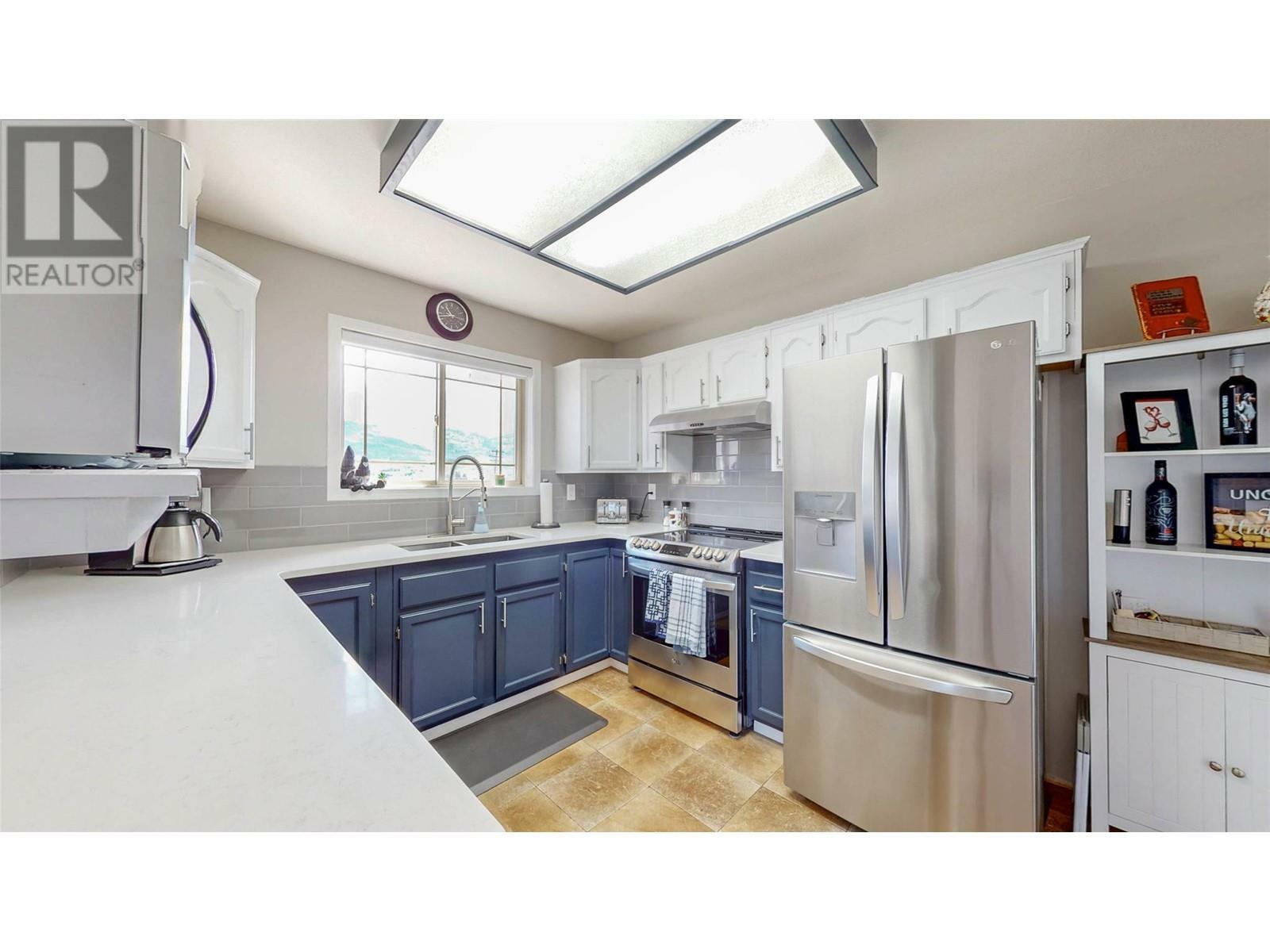 Property Photo: 8302 68th Avenue 303 BC V0H 1V6