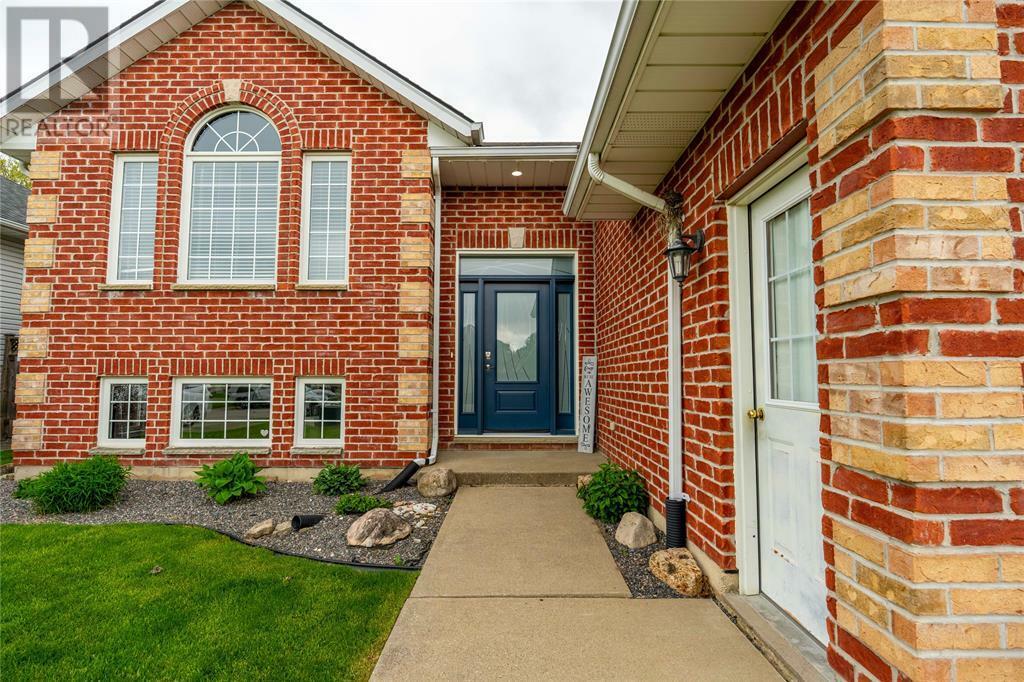 Property Photo: 535 Country View Drive ON N0N 1R0