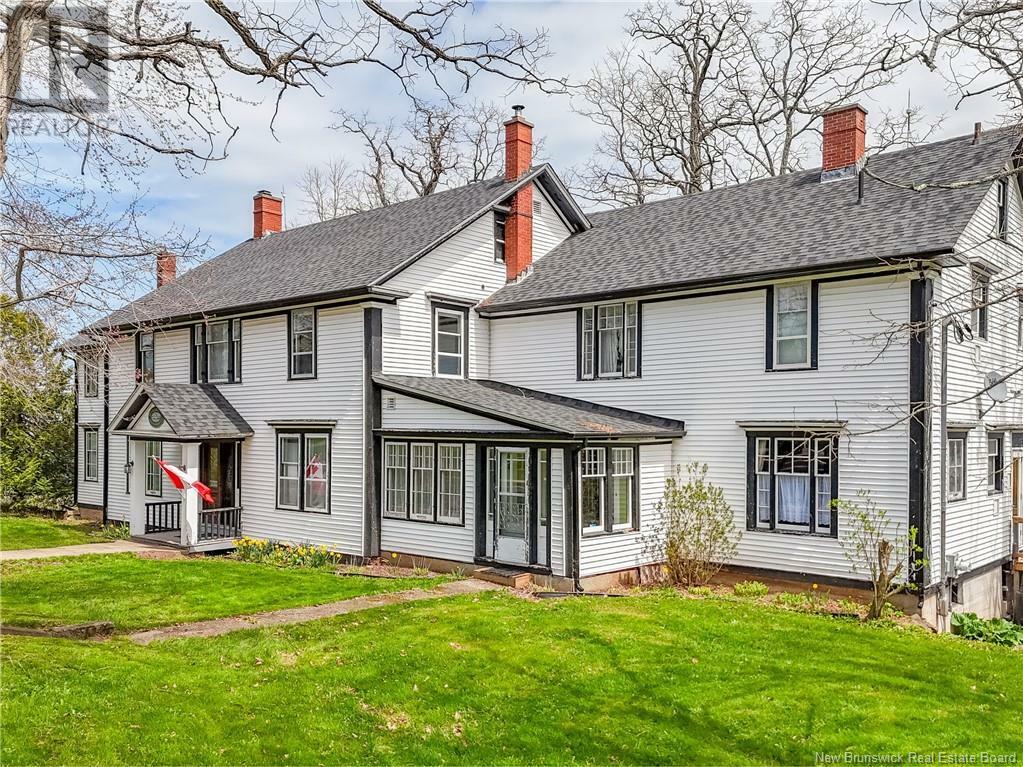 Property Photo:  74 Front Street  NB E5M 1A1 