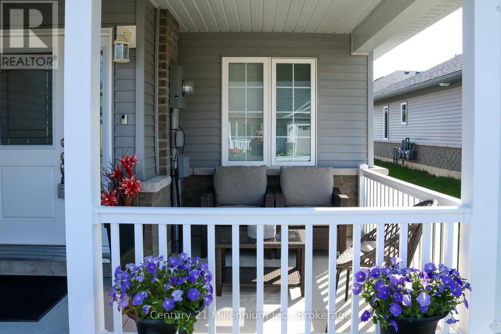 Property Photo: 15 Ivy Crescent ON L9Z 0H8