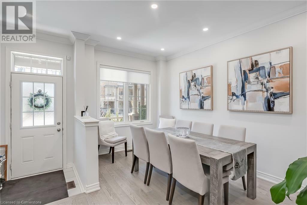 Photo de la propriété: 315 Humphrey Street ON L8B 1X4